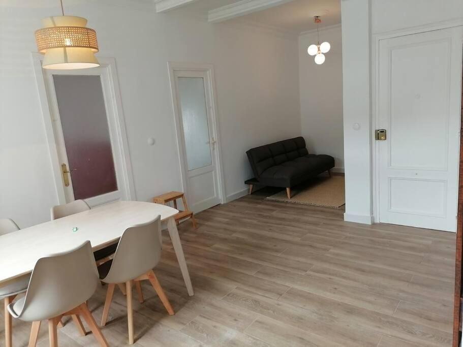 Apartamento Completamente Equipado Centro Ferrol Exterior photo