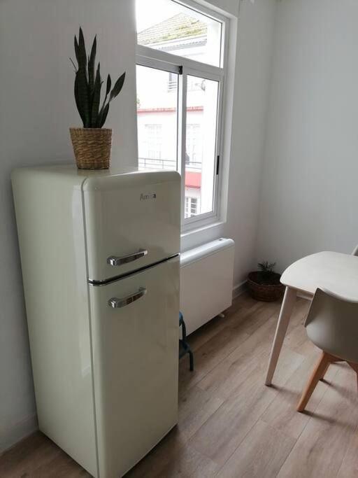 Apartamento Completamente Equipado Centro Ferrol Exterior photo